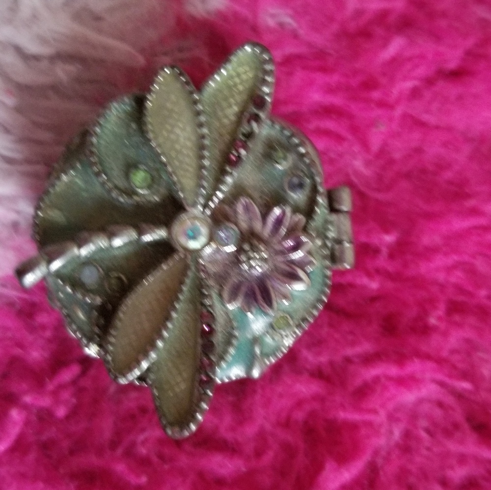 Jewelry storage